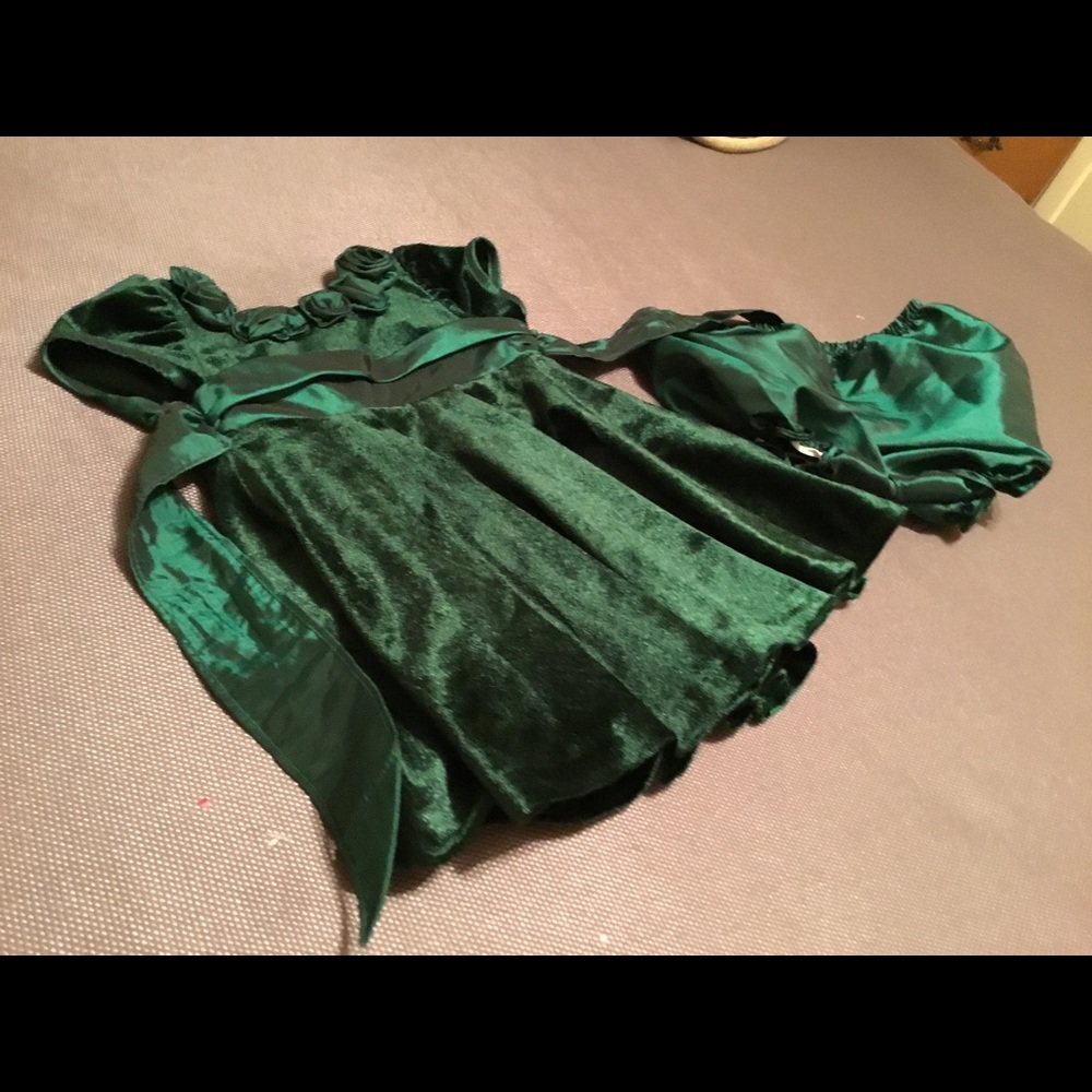 Xmas green dress with pants